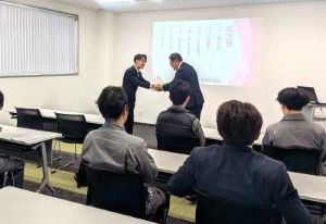 写真：入社式